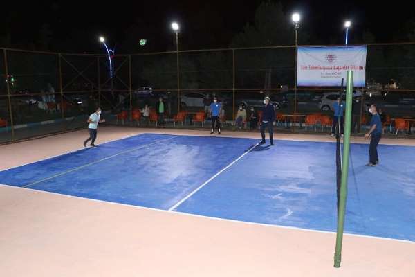 Simav'da ayak tenisi turnuvası 