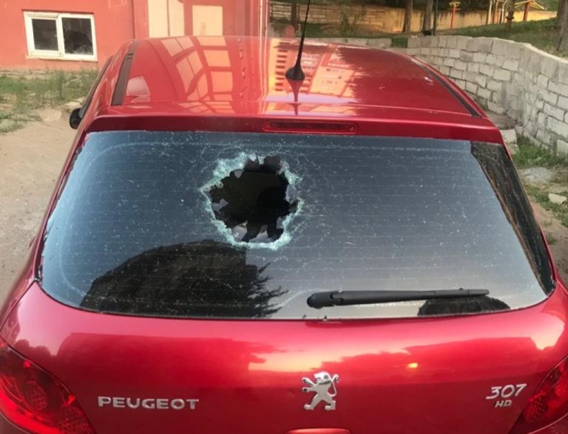 Samsun'da sağlık çalışanının otomobili kurşunlandı - Samsun haber