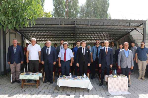 Hizan'da arı kovanı dağıtımı gerçekleştirildi - Bitlis haber