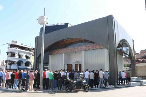 Sa'di Bey Mescidi kılınan ilk cuma namazı ile ibadete açıldı