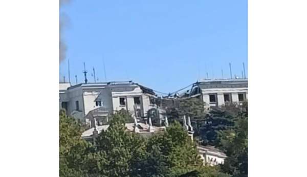 Ukrayna'dan Rusya'nın Kırım'daki Karadeniz Filosu karargahına füzeli saldırı
