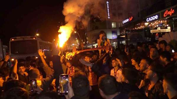 Erzurum'da Galatasaray taraftarının galibiyet coşkusu