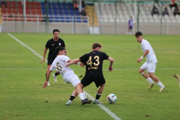 Kepezspor, ligdeki ilk galibiyetini 6-0'lık skorla aldı