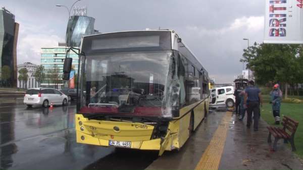 Maltepe'de İETT otobüsünün karıştığı zincirleme kaza: 4 yaralı