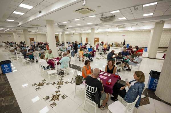 39. Mersin Briç Festivali'ne 350'den fazla sporcu katıldı