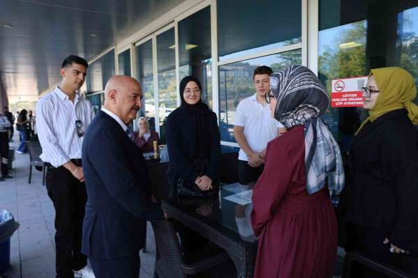 Düzce Üniversitesi'nde 2025-2026 akademik yılı başladı