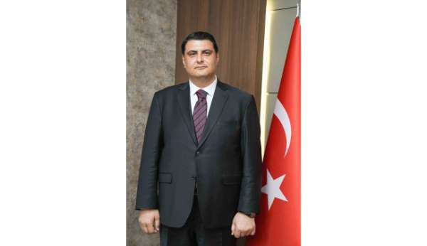 Yılmaz'dan üniversiteli öğrencilere burs müjdesi