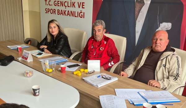 Bilecik'te U14 ile U15 Gençler Ligi kuraları çekildi
