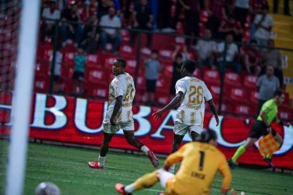Daniel Moreno'dan 3 maçta 5 gol