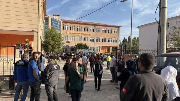 Turgutlu'daki saldırıda görgü tanıkları: 'Elinde tüfek vardı müdahale edemezdik'