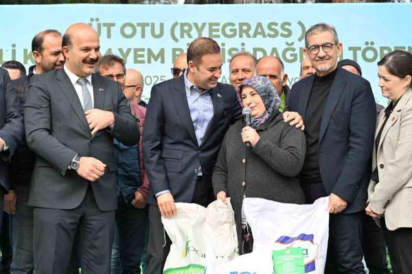 Balıkesir Büyükşehir'in çiftçiye desteği sürüyor