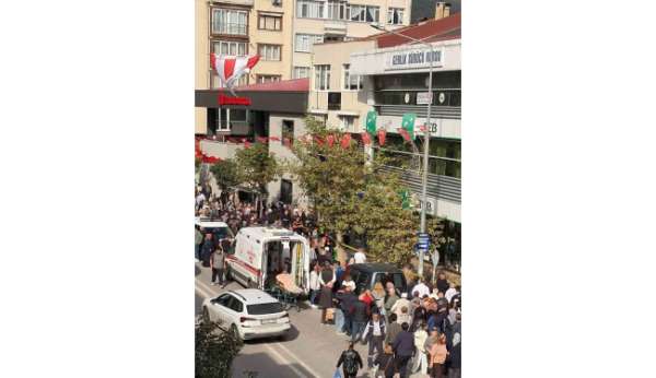 4 aylık hamile kadını bıçakladı, anne karnındaki bebek için de tedavi başladı