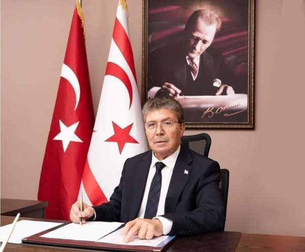 KKTC Başbakanı Üstel: '2027 yılında KKTC vatandaşı öğrencilerimizin üniversite harçlarının tamamını devlet ola