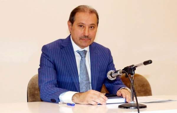 Başkan Karabacak: 'Hükümetten esnaf paketi bekliyoruz' 