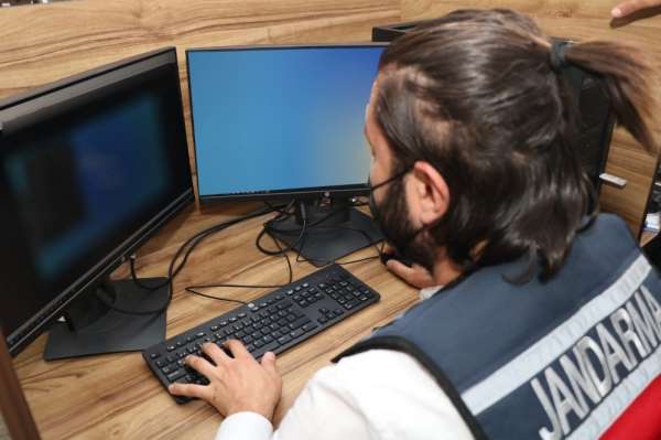 Diyarbakır'da terör propagandası yapılan ve yasadışı bahis oynatan 272 site kapa
