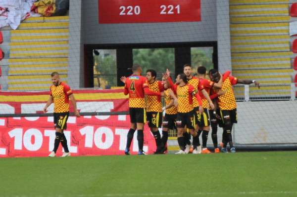 Süper Lig: Göztepe: 1 - Ankaragücü: 0 (İlk Yarı)