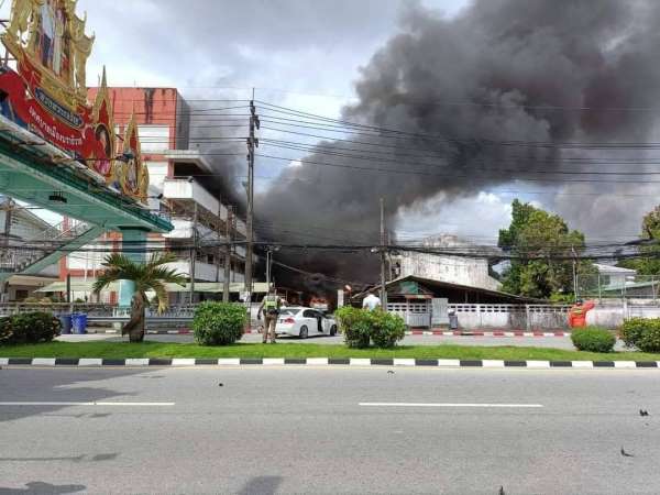 Tayland'da polis lojmanına bombalı saldırı: 1 ölü, 29 yaralı - Bangkok haber
