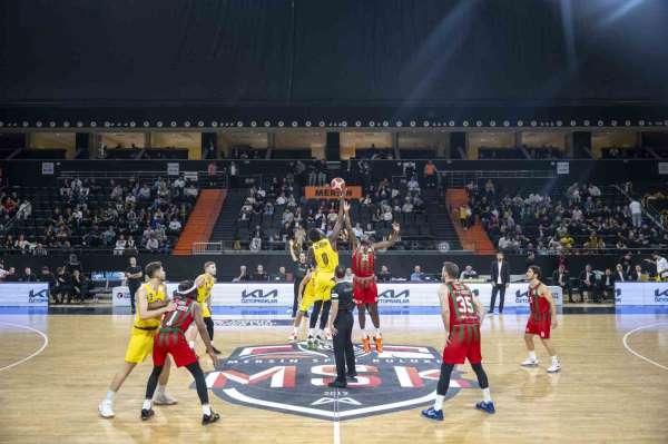 Mersin Spor, Karşıyaka'yı 92-87 mağlup etti