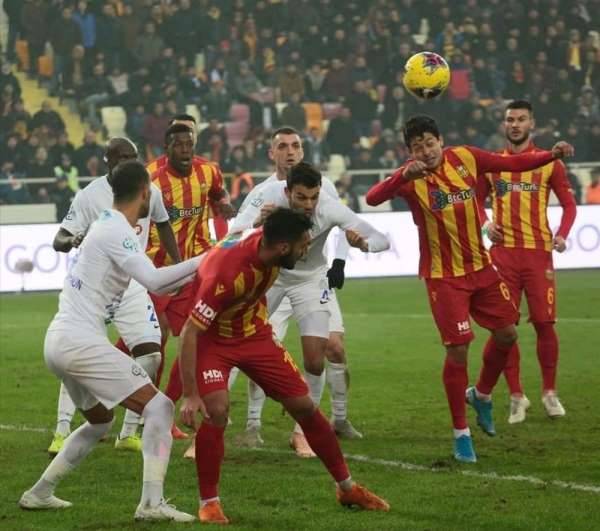 Yeni Malatyaspor iç saha avantajını kullanamıyor 