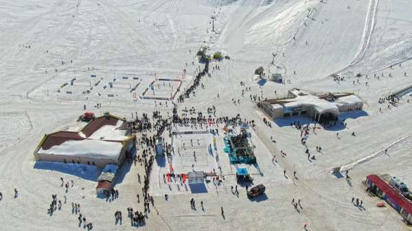 Yedikuyular Kayak Merkezi Kar Voleybolu Dünya Turu'na ev sahipliği yapacak