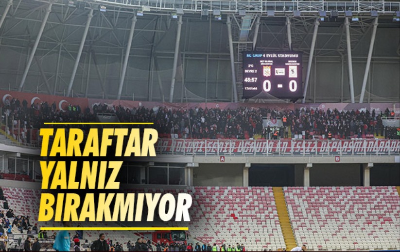 Taraftar Yalnız Bırakmıyor 