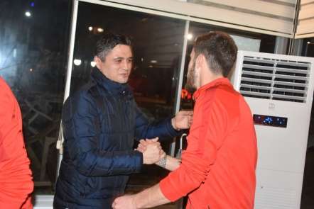 Aliağaspor FK'nın futbolcuları motivasyon yemeğinde buluştu