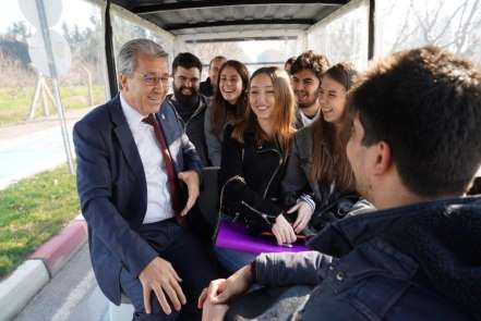 Ege'de yerli üretim elektrikli araçlar deneme seferlerine başladı