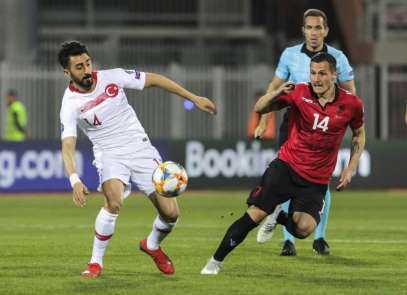 2020 UEFA Avrupa Futbol Şampiyonası: Arnavutluk: 0 - Türkiye: 1 (İlk yarı) 