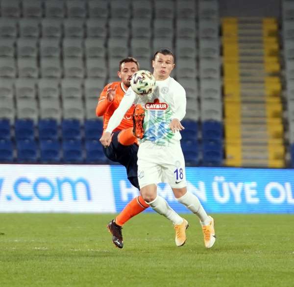 Süper Lig: Medipol Başakşehir: 0 - Çaykur Rizespor: 0 (İlk yarı)