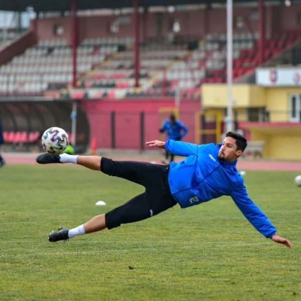 Uşakspor, yeni sezon hazırlıklarına devam ediyor 