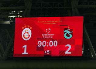 Galatasaray son 12 maçta 1 galibiyet aldı
