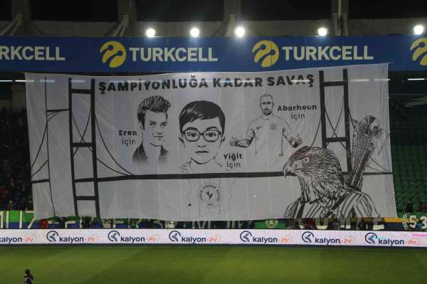 Rizespor'dan şampiyonluk koreografisi