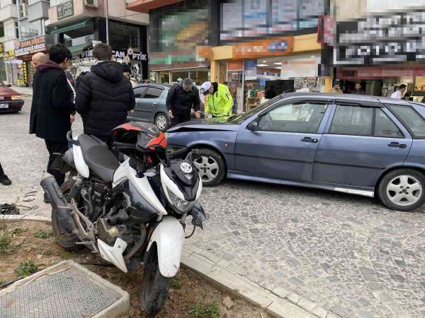 Sinop'ta otomobille çarpışan motosiklet sürücüsü yaralandı - Sinop haber