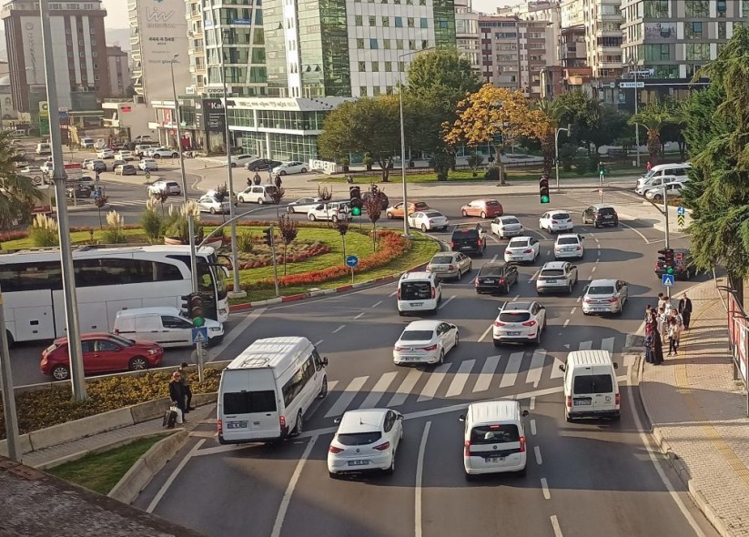 Samsun'da trafiğe kayıtlı araç sayısı 453 bin 751 oldu