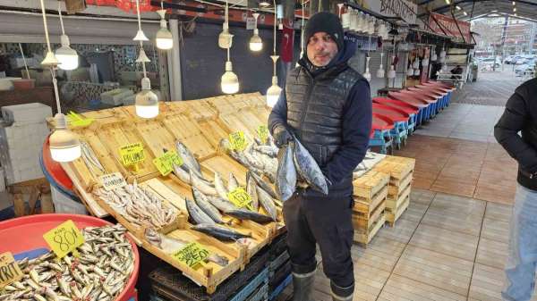 Marmara'daki fırtına balık fiyatlarını etkiledi