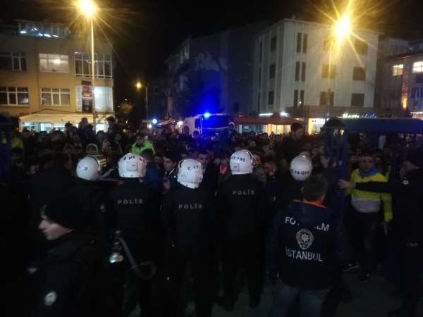 Fenerbahçe taraftarından Ali Koç'a tepki