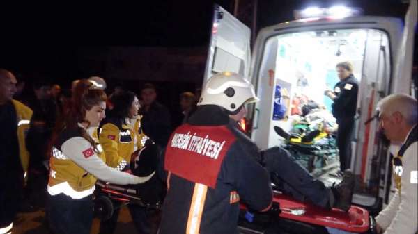 Mersin'de trafik kazası: 2'si ağır 5 yaralı 