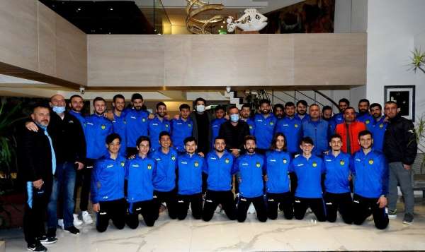 Alaçatıspor kampa girdi