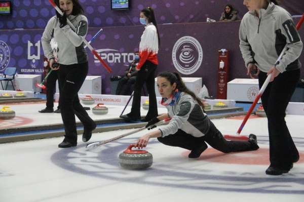 Curling Süper Lig müsabakaları 95 sporcunun katılımıyla Erzurum'da başladı 