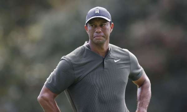 Dünyaca ünlü golfçü Tiger Woods, trafik kazası geçirdi