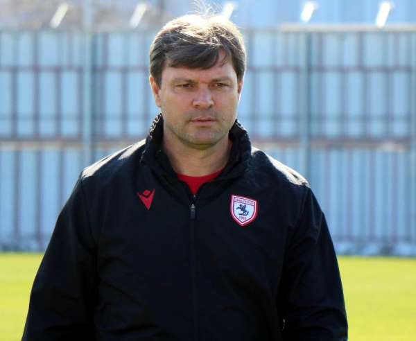 Ertuğrul Sağlam: '10 yıllık Süper Lig hasretini dindireceğiz'