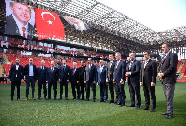 İzmir kulüpleri tüm Türkiye'ye örnek oldu 