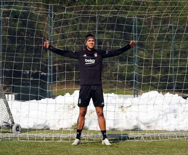 Josef de Souza: 'Futbol saha içinde kalırsa, şampiyon oluruz'