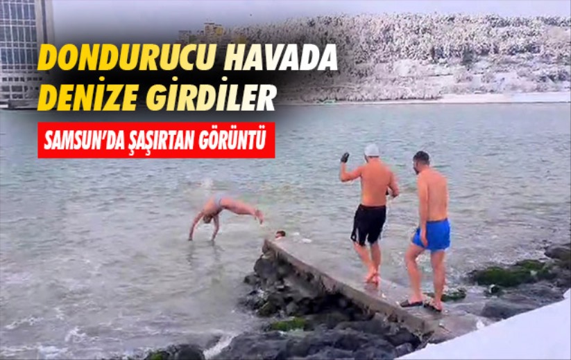 Samsun'da dondurucu havada denize girdiler