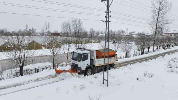 Terme'de karla mücadele sürüyor