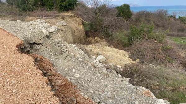 Sinop'ta heyelan sonrası evlerine su ulaşmayan vatandaşlardan tepki