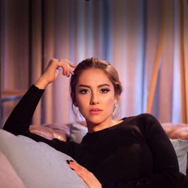 Şarkıcı İpek Demir'den sevenlerine müjde