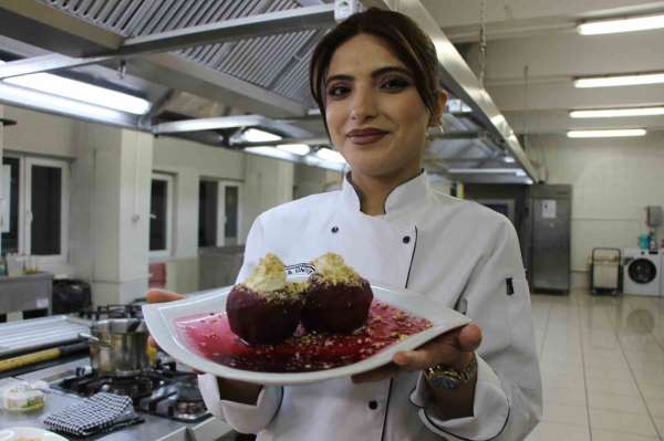 Amasya'da 2 bin yıldır yetiştirilen meyveden yapılan tatlı: Elma tatlısı