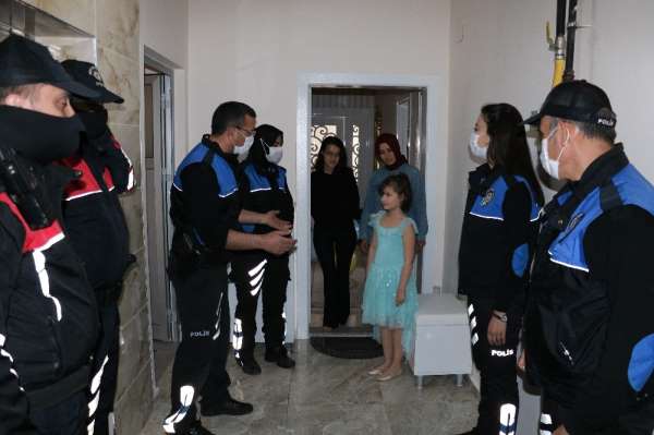 Şehit polis çocuklarına 23 Nisan sürprizi 