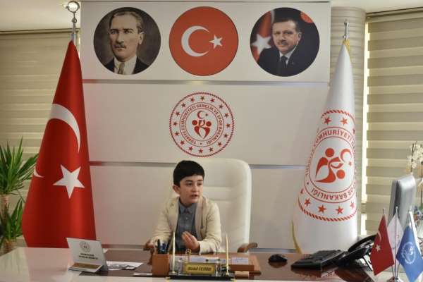 Türkiye'nin en küçük spor müdürü - Erzurum haber